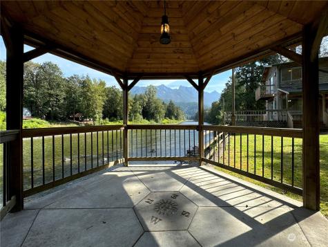 51603 S Riverside Road Gold Bar WA 98251