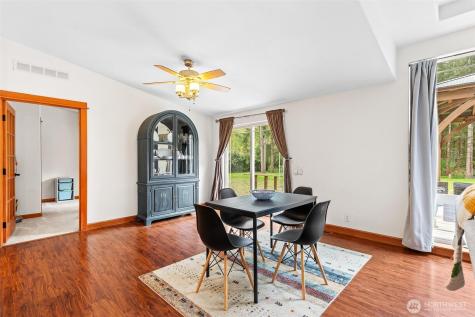 4915 Schwarzmiller Road Lake Stevens WA 98258
