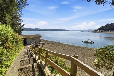 13861 NE North Shore Road Belfair WA 98528