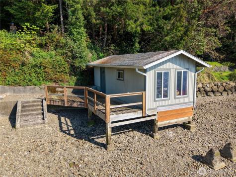 13861 NE North Shore Road Belfair WA 98528