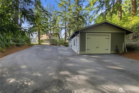 13861 NE North Shore Road Belfair WA 98528