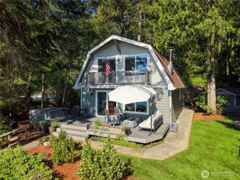 13861 NE North Shore Road Belfair WA 98528
