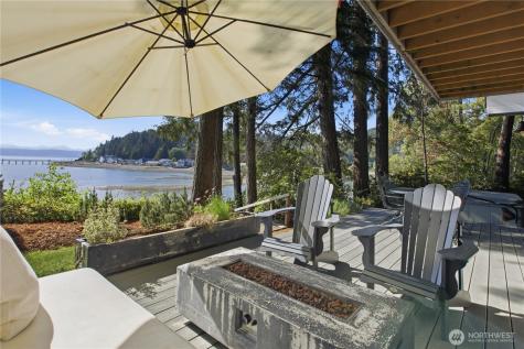 13861 NE North Shore Road Belfair WA 98528