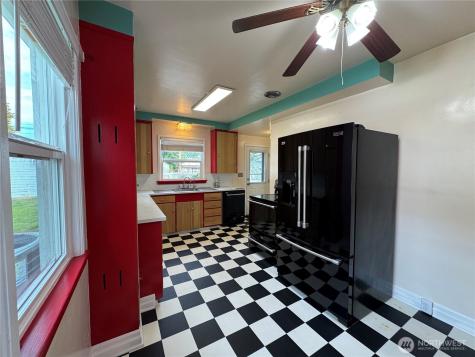 317 Ash Street S Omak WA 98841