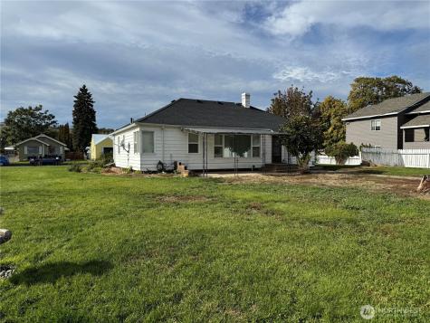 317 Ash Street S Omak WA 98841