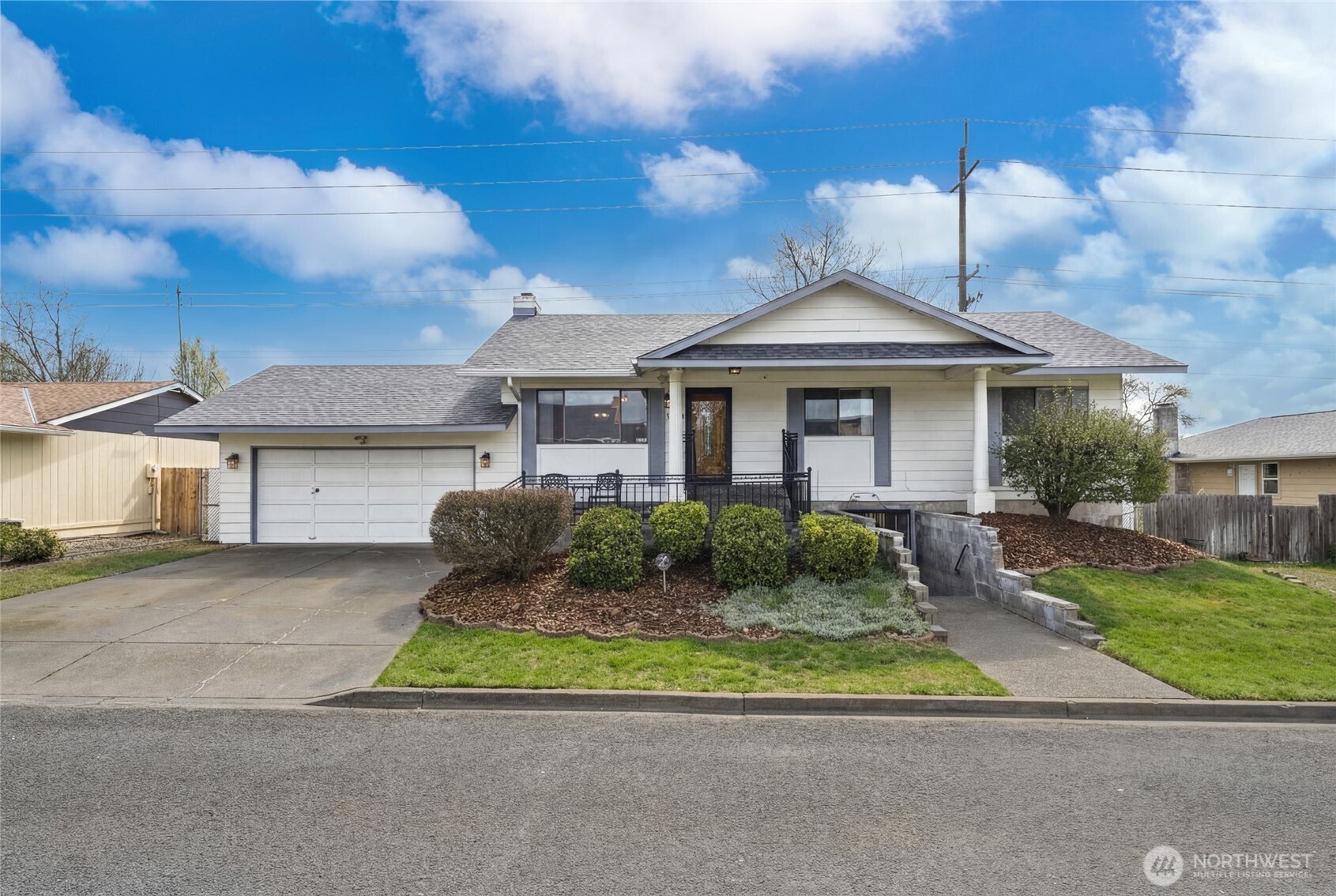 1140 SE Colonial Drive College Place WA 99324