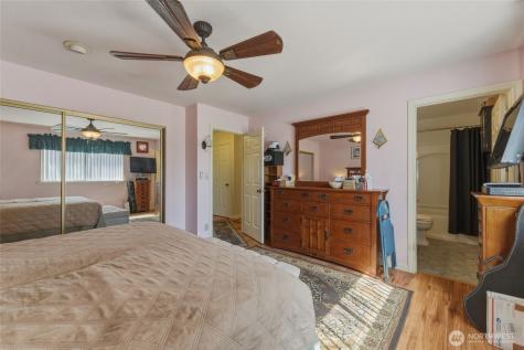 1140 SE Colonial Drive College Place WA 99324
