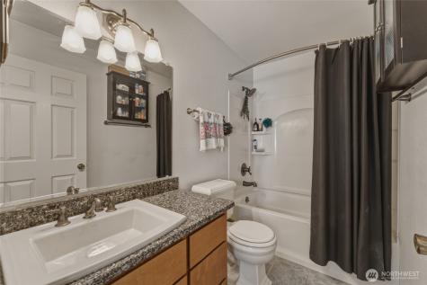 1140 SE Colonial Drive College Place WA 99324