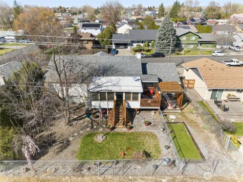 1140 SE Colonial Drive College Place WA 99324