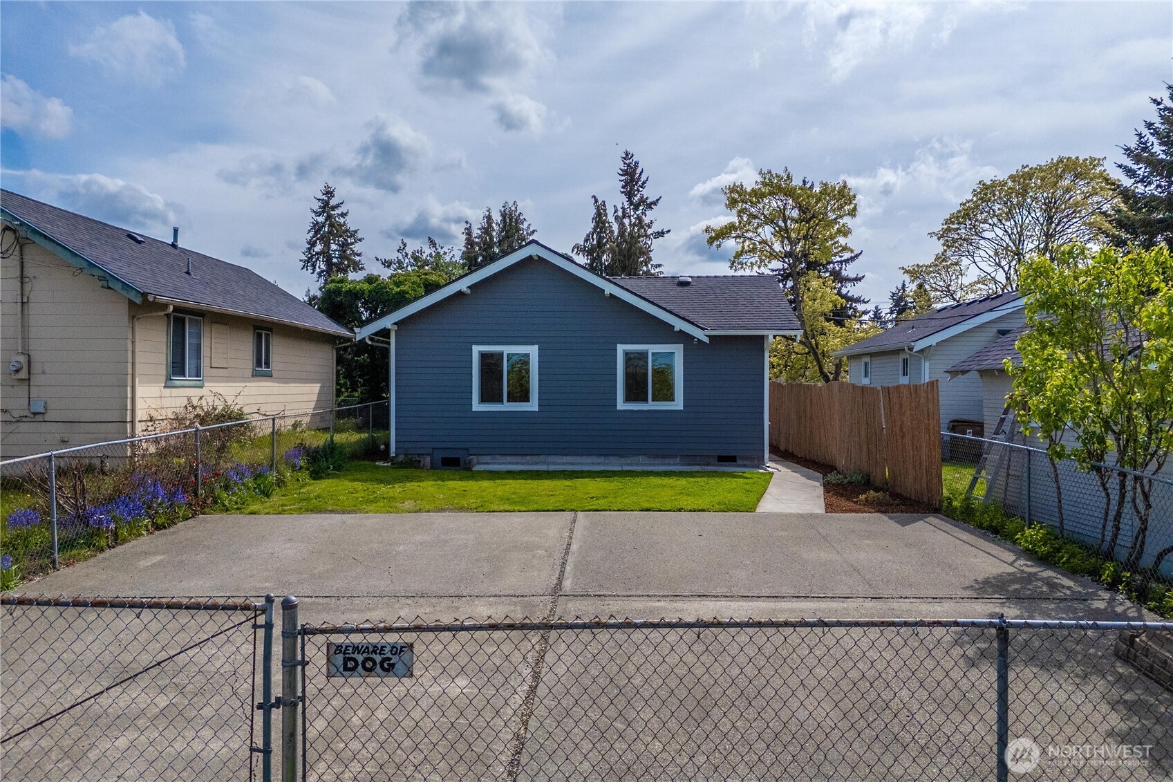 407 E Wright Avenue Tacoma WA 98404