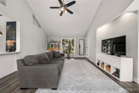407 E Wright Avenue Tacoma WA 98404