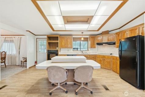 1427 100th Street SW Everett WA 98204