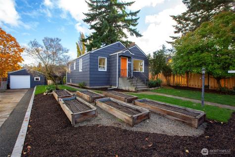 9016 Corliss Seattle WA 98103