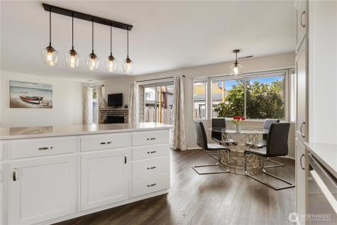 2721 211th Place SW Lynnwood WA 98036