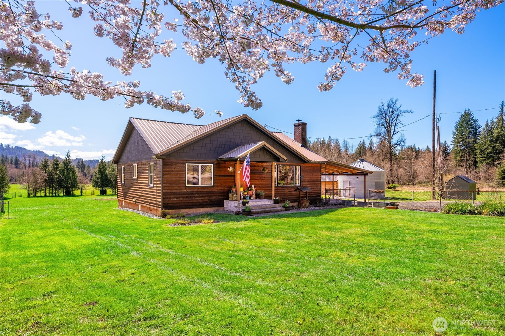15052 Lewis River Road Ariel WA 98603