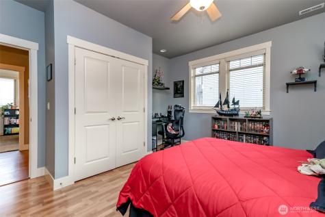 16609 139th Avenue E Puyallup WA 98374