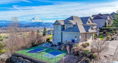 16609 139th Avenue E Puyallup WA 98374