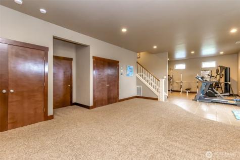 16609 139th Avenue E Puyallup WA 98374