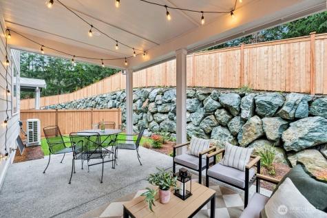 24233 13th Avenue SE Bothell WA 98021