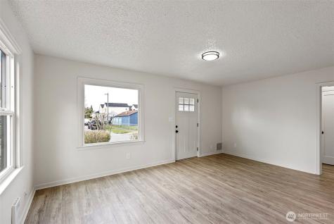 2414 S 8th Street Tacoma WA 98405