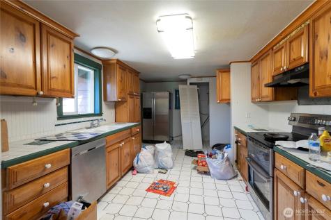 7802 Golden Given Road E Tacoma WA 98404