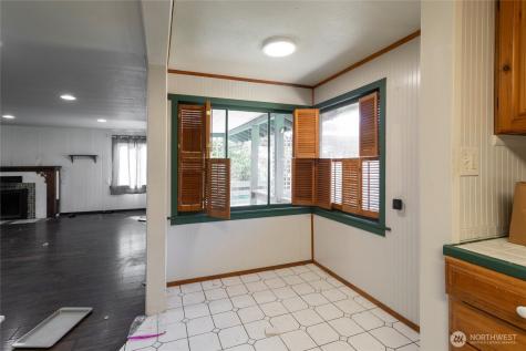 7802 Golden Given Road E Tacoma WA 98404