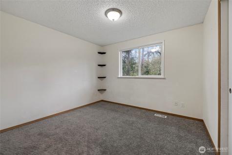 4281 Northgate Drive Oak Harbor WA 98277