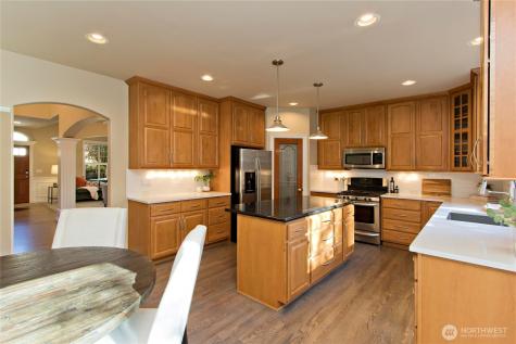 24907 SE 21st Place Sammamish WA 98075
