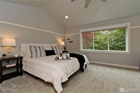 24907 SE 21st Place Sammamish WA 98075