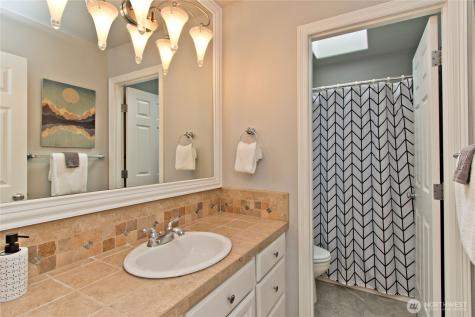 24907 SE 21st Place Sammamish WA 98075