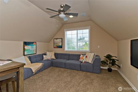 24907 SE 21st Place Sammamish WA 98075
