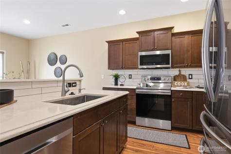 3091 Eagle Loop NE Lacey WA 98516