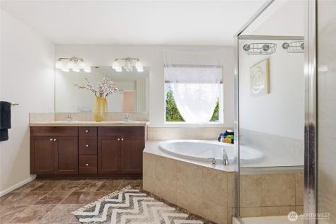 3091 Eagle Loop NE Lacey WA 98516