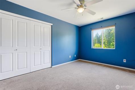 3091 Eagle Loop NE Lacey WA 98516