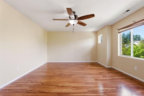 3091 Eagle Loop NE Lacey WA 98516