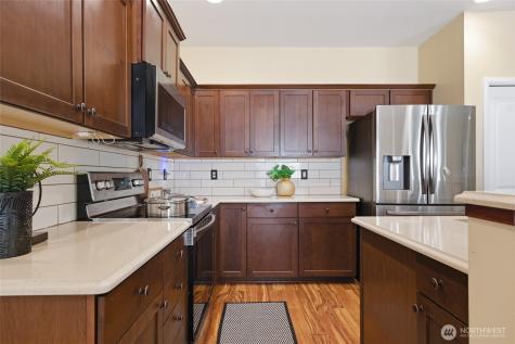 3091 Eagle Loop NE Lacey WA 98516