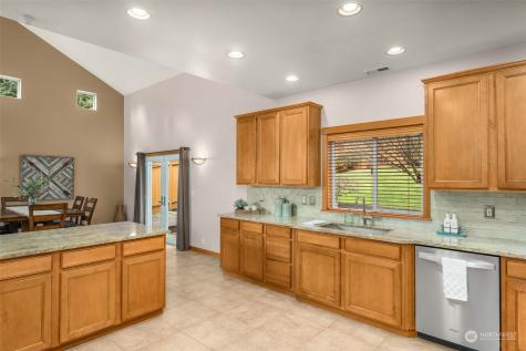 223 138th Place Se Everett WA 98208