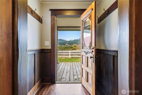1604 Lincoln Creek Road Rochester WA 98579