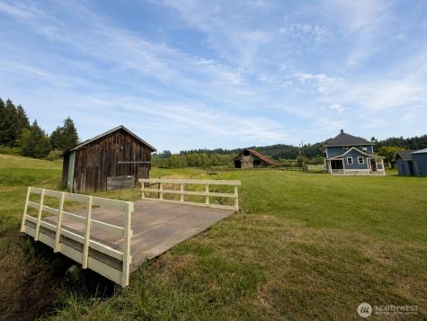 1604 Lincoln Creek Road Rochester WA 98579