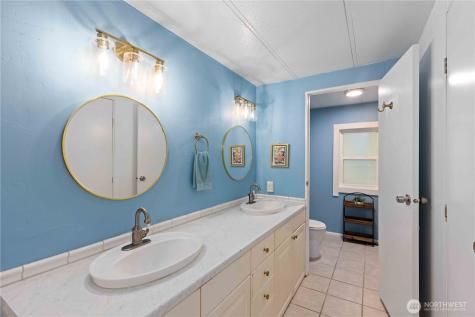 11811 NE Jefferson Point Road Kingston WA 98346