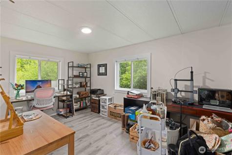 11811 NE Jefferson Point Road Kingston WA 98346