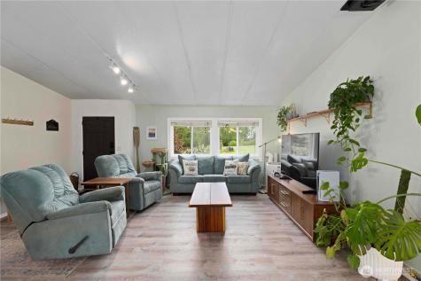 11811 NE Jefferson Point Road Kingston WA 98346