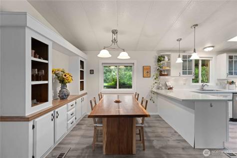 11811 NE Jefferson Point Road Kingston WA 98346