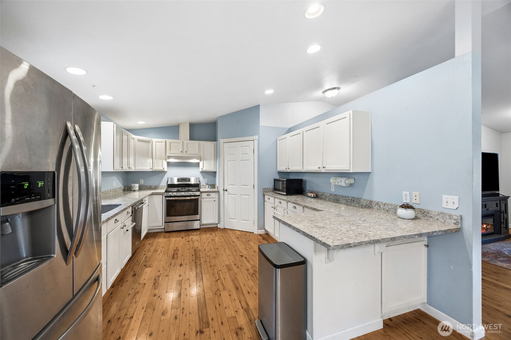 10 E Mooreview Lane E Shelton WA 98584