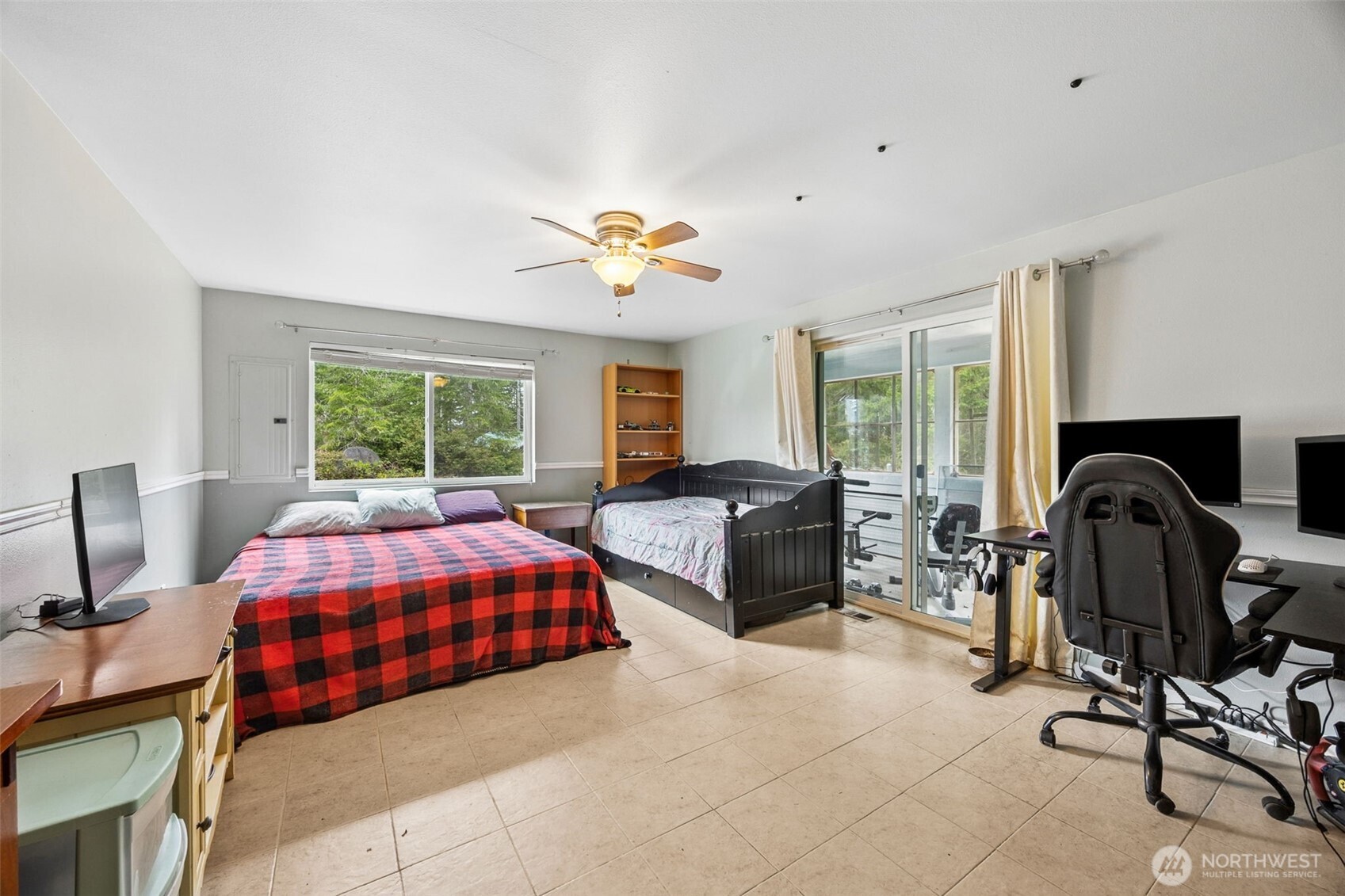 10 E Mooreview Lane E Shelton WA 98584