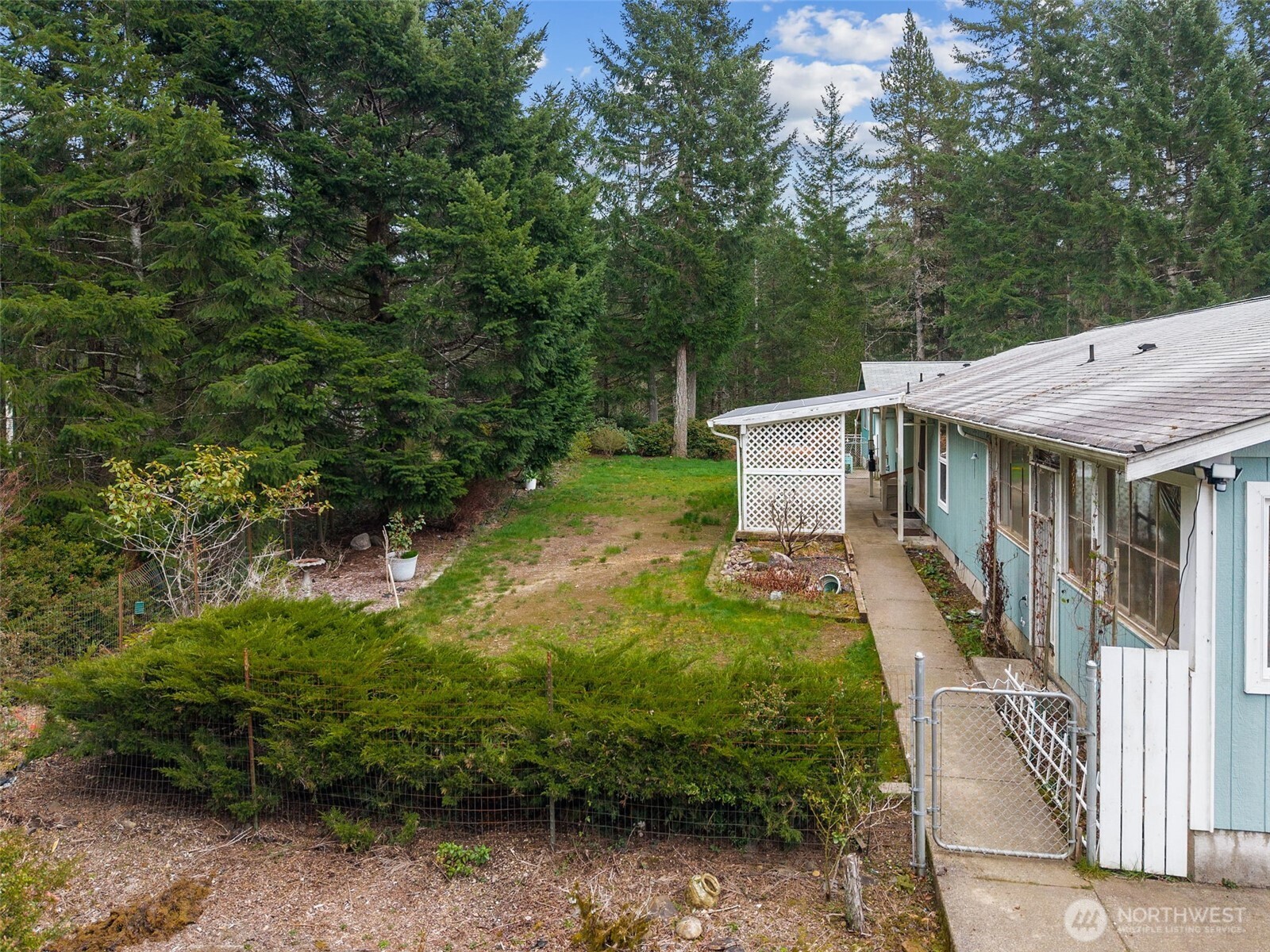 10 E Mooreview Lane E Shelton WA 98584