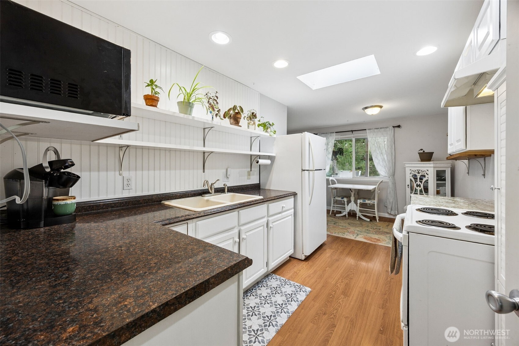 10 E Mooreview Lane E Shelton WA 98584