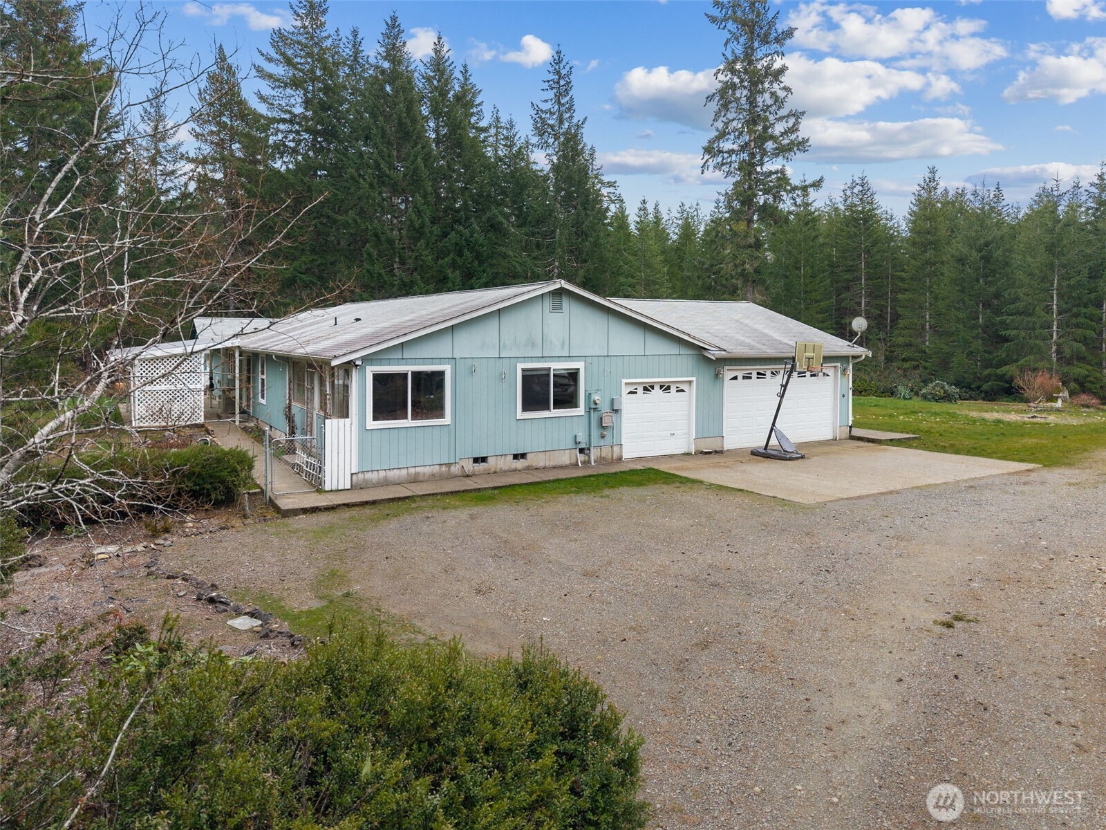 10 E Mooreview Lane E Shelton WA 98584