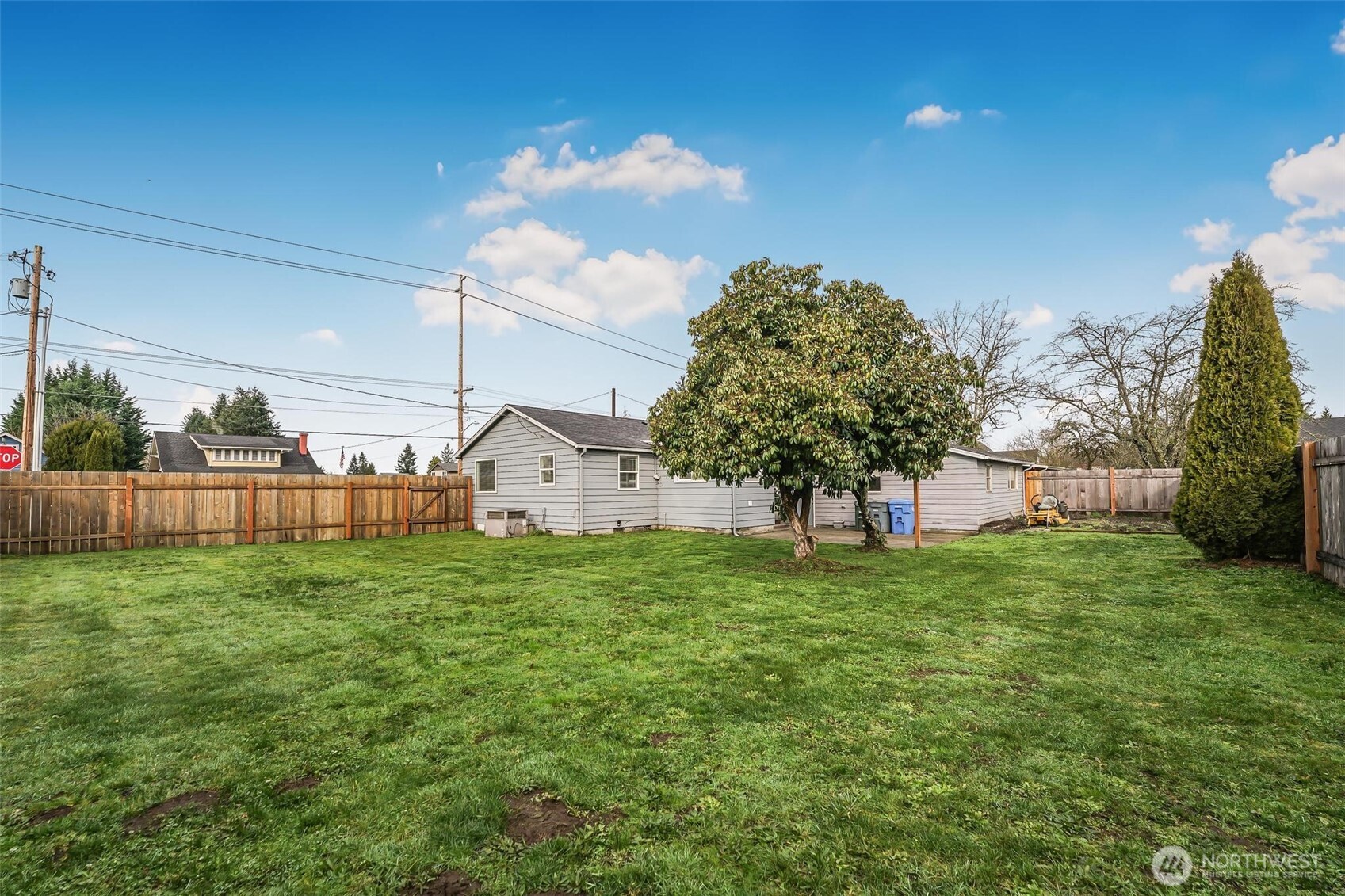 927 21st Street SE Puyallup WA 98372