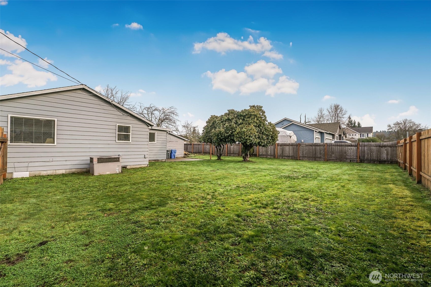 927 21st Street SE Puyallup WA 98372